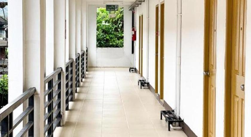 Rueangrat Hotel Ranong Eksteriør billede